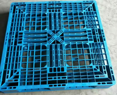 塑料托盤在裝卸過程中的功能表現