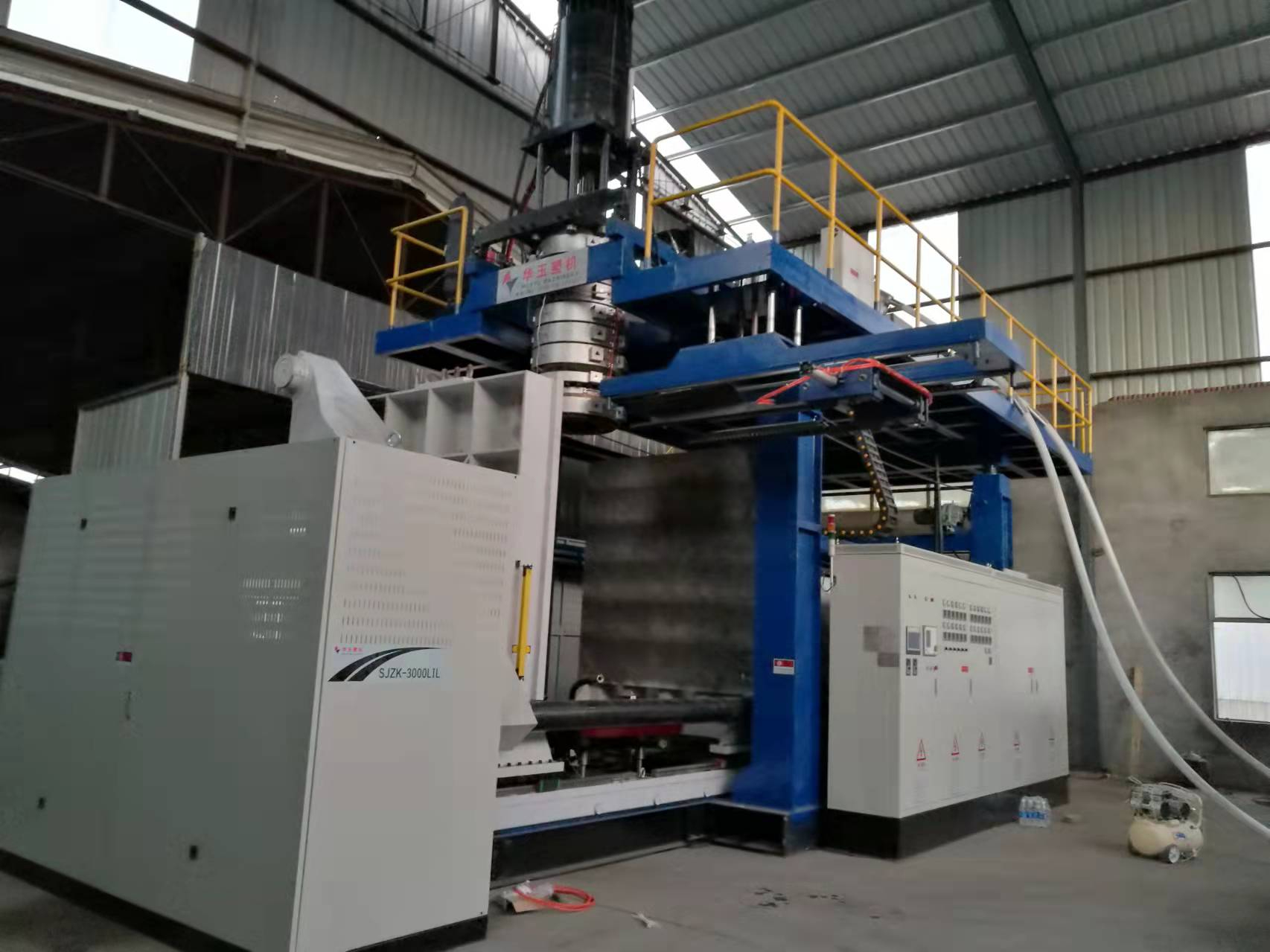 山東辰鳴塑業(yè)專注于托盤行業(yè)多年,現(xiàn)有多套先進(jìn)的生產(chǎn)線